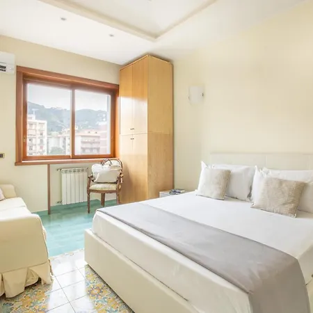 شقة Sorrentovibes - Family With Terrace & Amazing View In Center *