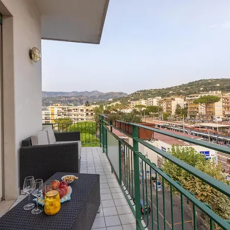 Appartement Sorrentovibes - Family With Terrace & Amazing View In Center